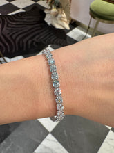 Load image into Gallery viewer, 10 CTW Lab Diamond 925