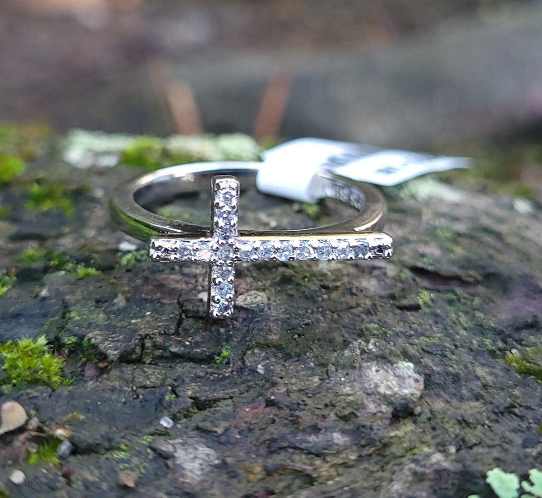 Sideways Cross Ring