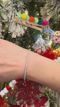 Load and play video in Gallery viewer, Petite Flex 1 CTW Bangle
