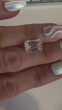 Load and play video in Gallery viewer, Emerald 4.38ct E VS1 Lab Grown Diamond
